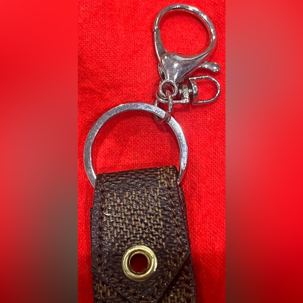 Key chain - Picture 7 of 9